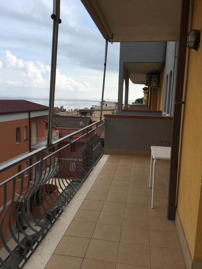 Residence La Fenice Ff Джардини-Наксос Экстерьер фото